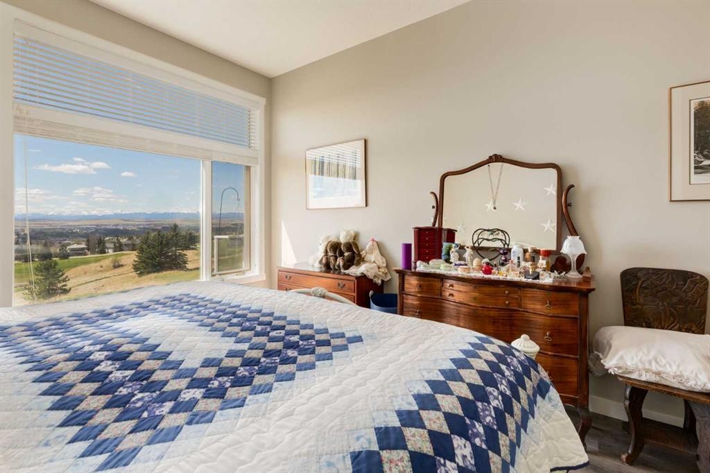 26 Eagleview Way, Cochrane, AB - Indoor Photo Showing Bedroom