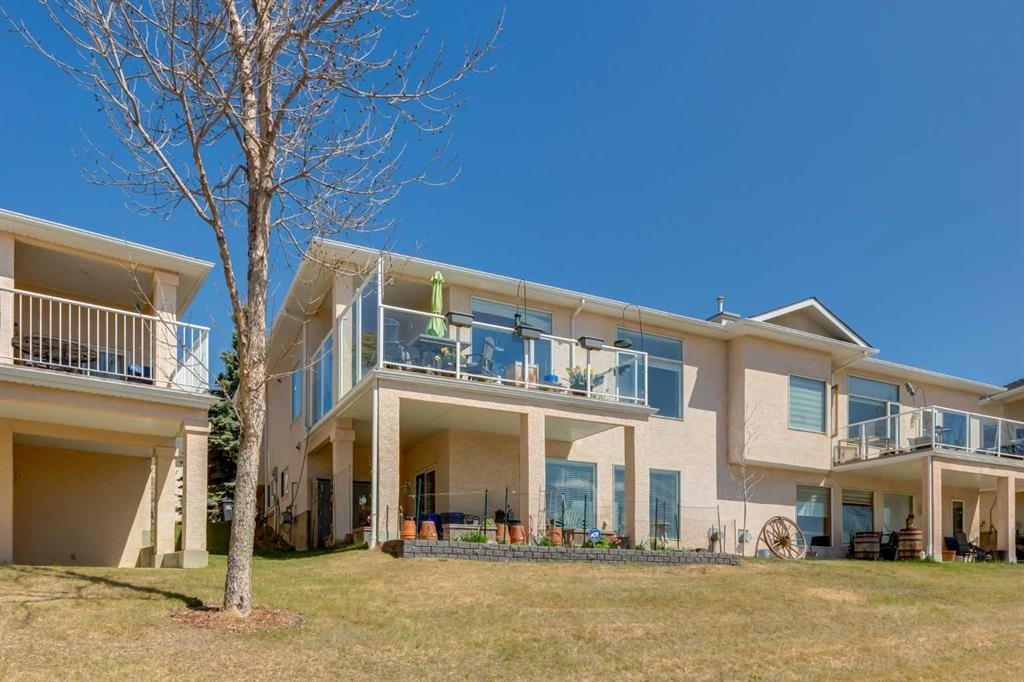 26 Eagleview Way, Cochrane, AB - Outdoor