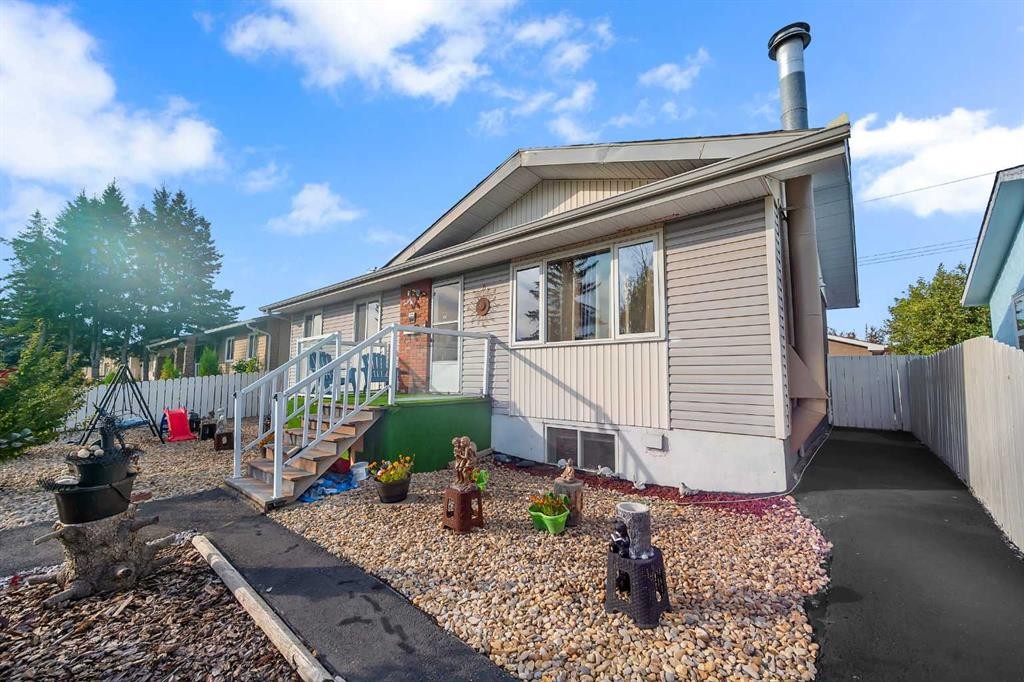 5848 Maddock Drive Ne, Calgary, AB - Outdoor