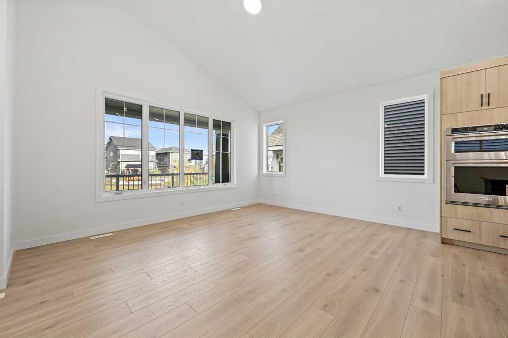 116 Mitchell Walk Nw, Calgary, AB - Indoor