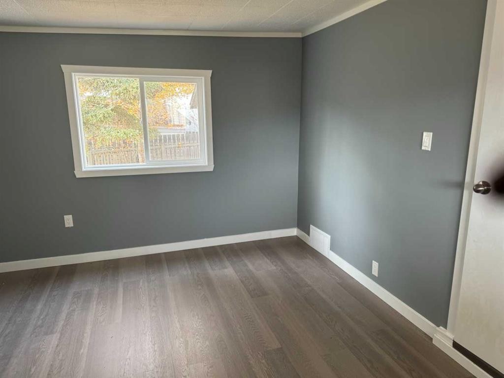 18-5800 46 Street, Olds, AB