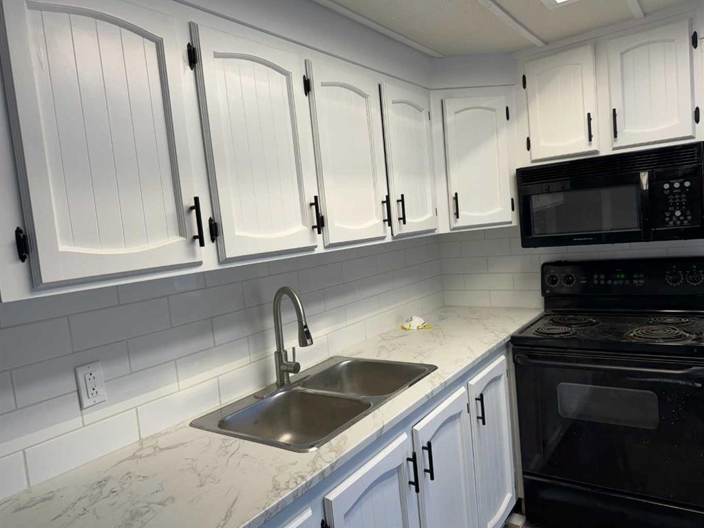 18-5800 46 Street, Olds, AB