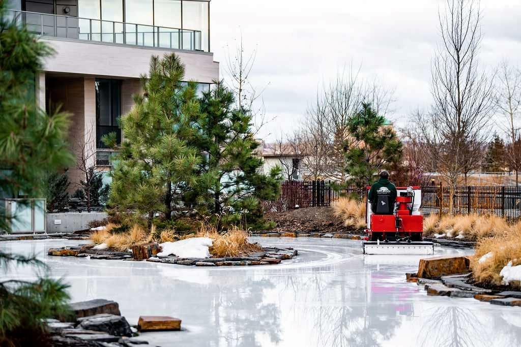 301-738 1 Avenue Sw, Calgary, AB - Outdoor