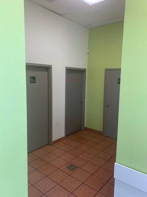 805 East Lake Boulevard, Airdrie, AB