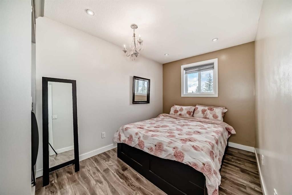 42 Taraglen Road Ne, Calgary, AB - Indoor Photo Showing Bedroom