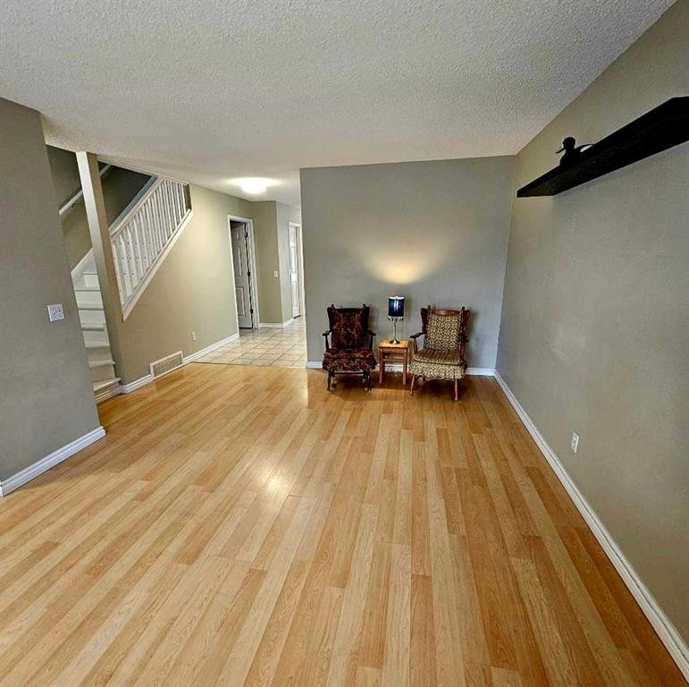 5 Country Village Landing Ne, Calgary, AB - Indoor