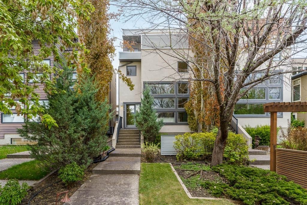 2134 30 Avenue Sw, Calgary, AB - Outdoor