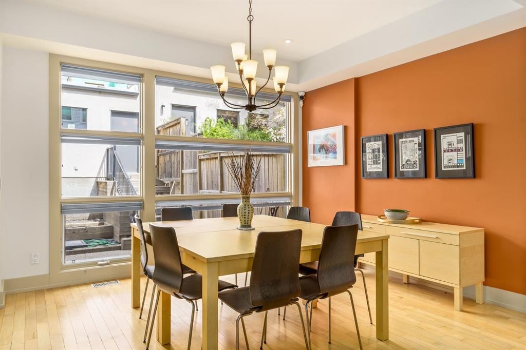 2134 30 Avenue Sw, Calgary, AB - Indoor Photo Showing Dining Room