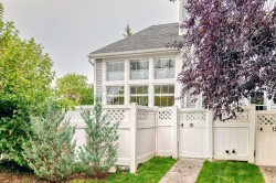 16-28 Berwick Crescent NW Calgary, AB T3K 1Y7