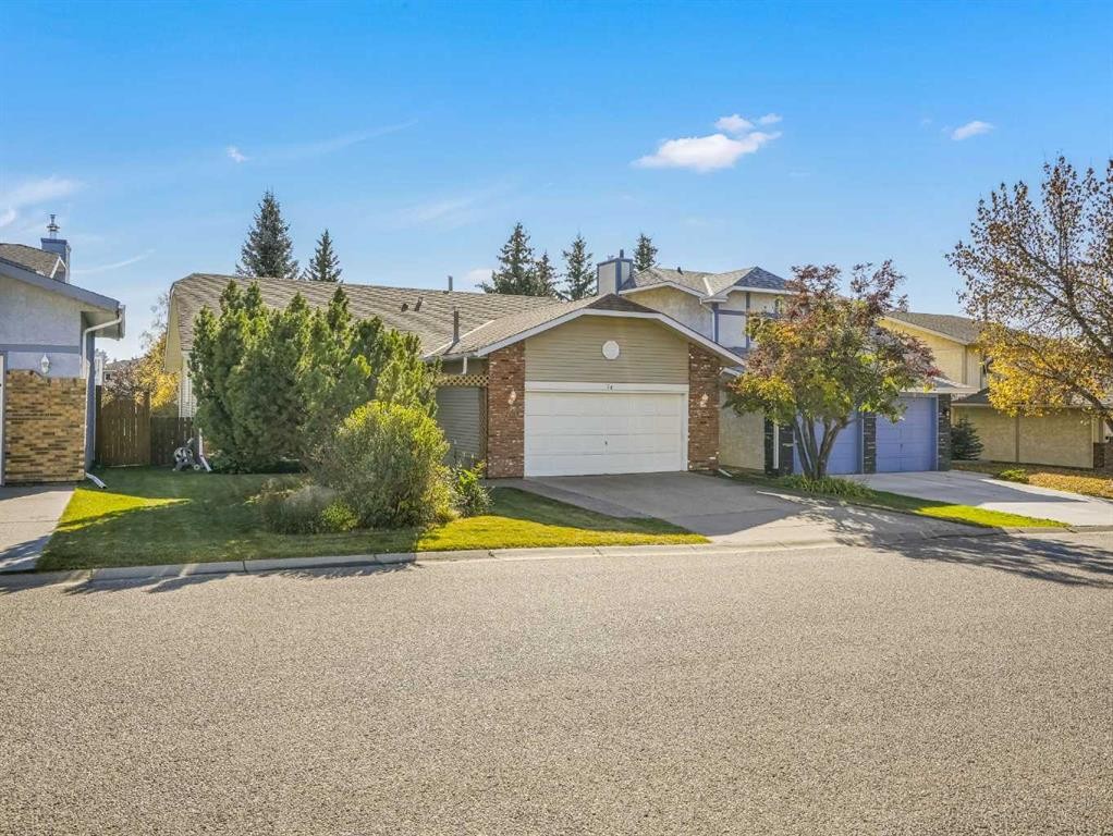 76 Wood Valley Rise Sw, Calgary, AB - Outdoor