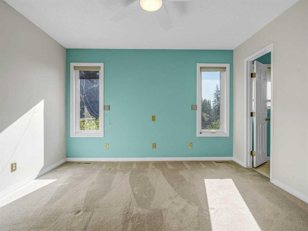 76 Wood Valley Rise Sw, Calgary, AB - Indoor Photo Showing Other Room