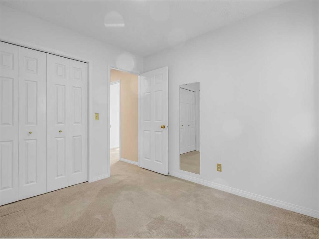 76 Wood Valley Rise Sw, Calgary, AB - Indoor