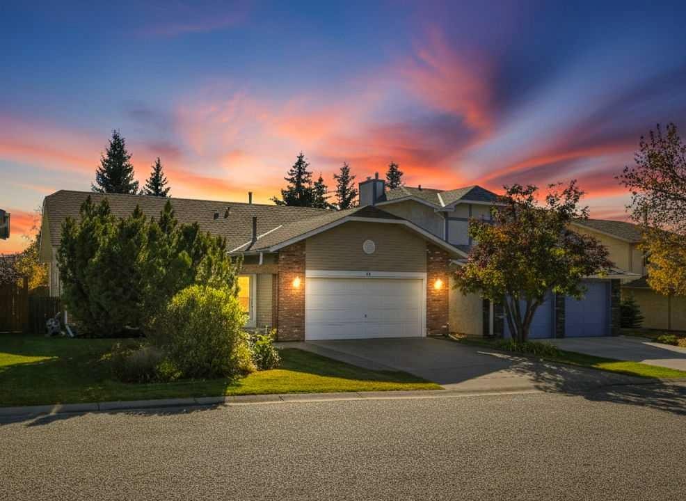 76 Wood Valley Rise Sw, Calgary, AB - Outdoor