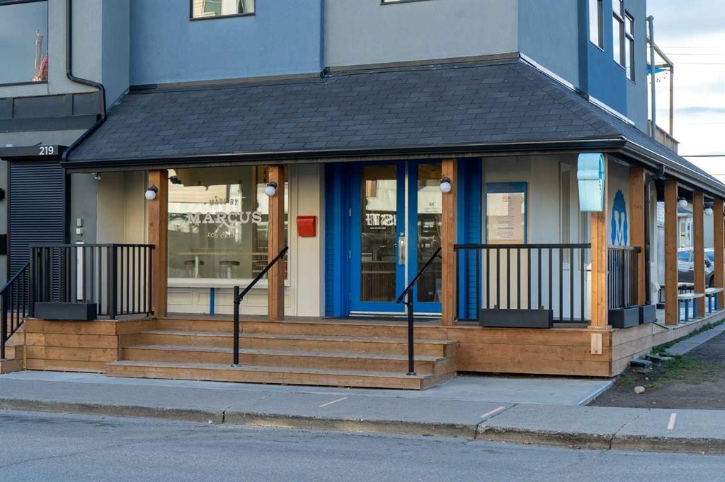 2231 2 Avenue Nw, Calgary, AB - Outdoor With Deck Patio Veranda