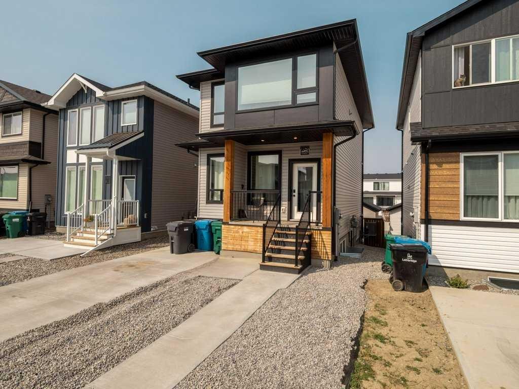 1143 Coalbrook Place West, Lethbridge, AB - Outdoor With Facade