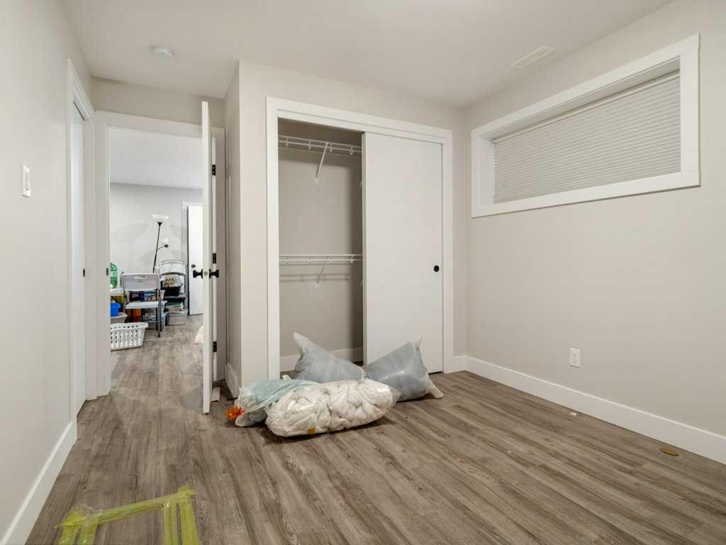 1143 Coalbrook Place West, Lethbridge, AB - Indoor