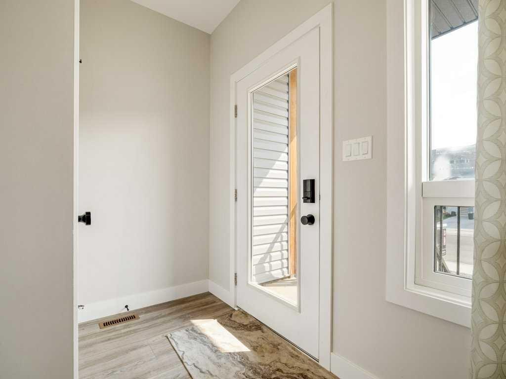 1143 Coalbrook Place West, Lethbridge, AB - Indoor Photo Showing Other Room