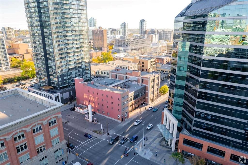 206 11 Avenue Se, Calgary, AB