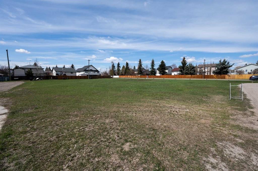 346 Parkview Estates, Strathmore, AB
