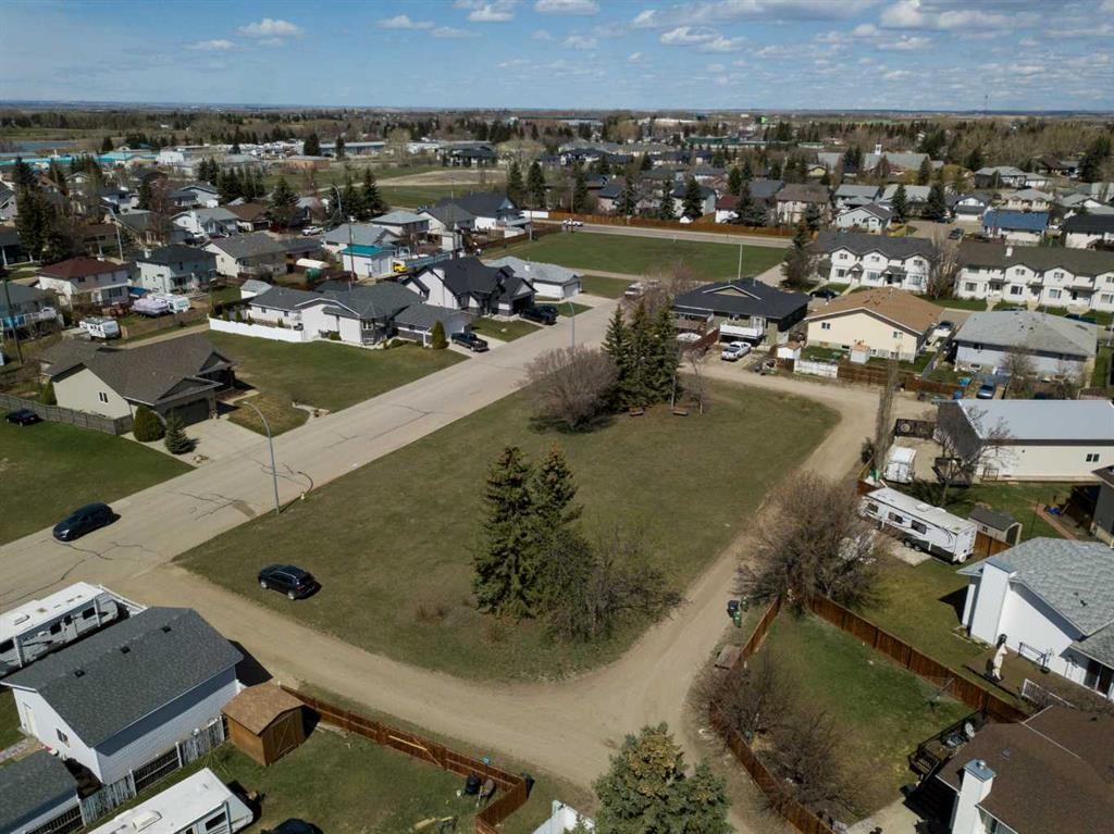 346 Parkview Estates, Strathmore, AB