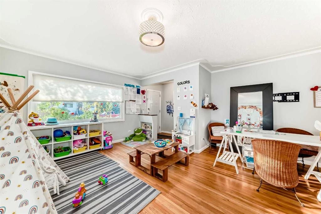 820 9A Street Ne, Calgary, AB - Indoor