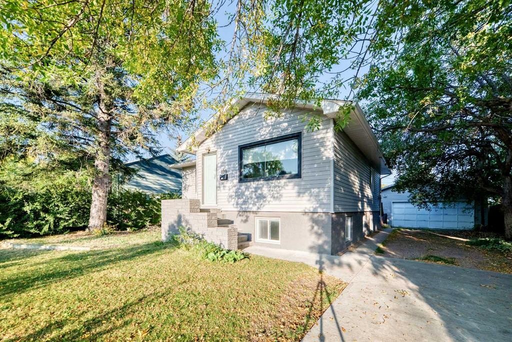 820 9A Street Ne, Calgary, AB - Outdoor