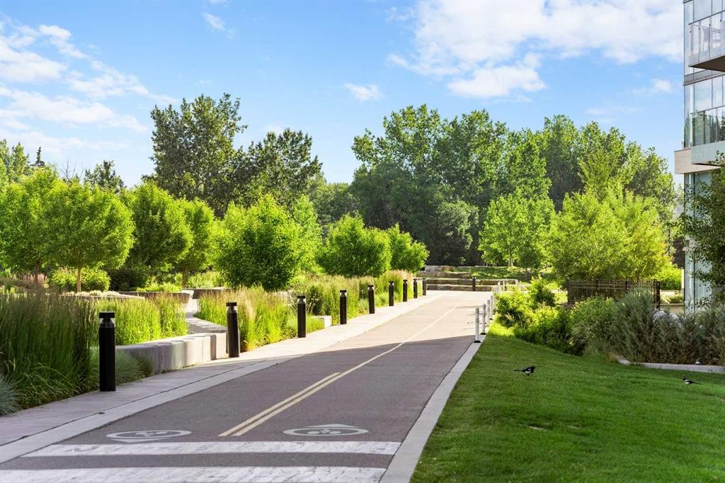 160-310 8 Street Sw, Calgary, AB - Outdoor