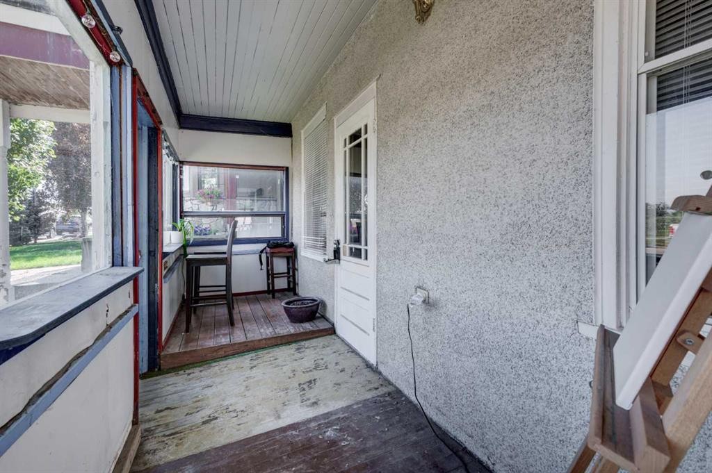 2213 8 Avenue Se, Calgary, AB - Outdoor With Exterior