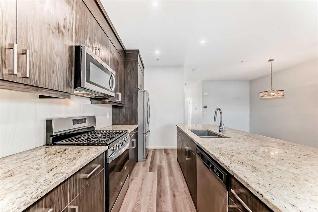 272 Livingston View Nw, Calgary, AB - Indoor Photo Showing Kitchen With Double Sink With Upgraded Kitchen