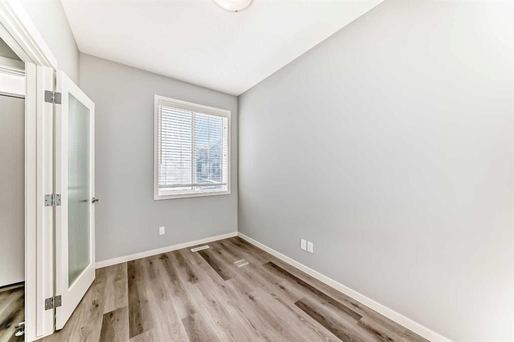 272 Livingston View Nw, Calgary, AB - Indoor Photo Showing Other Room