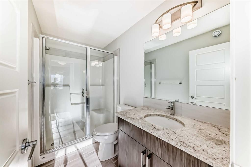 272 Livingston View Nw, Calgary, AB - Indoor Photo Showing Bathroom