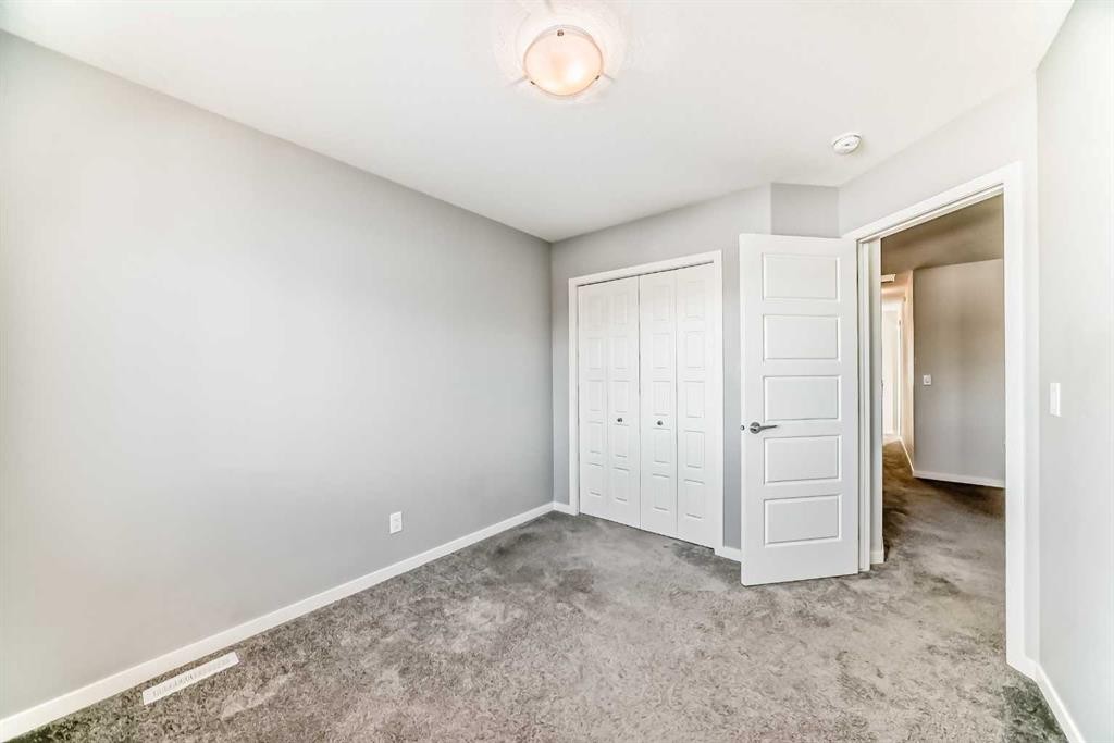 272 Livingston View Nw, Calgary, AB - Indoor Photo Showing Other Room