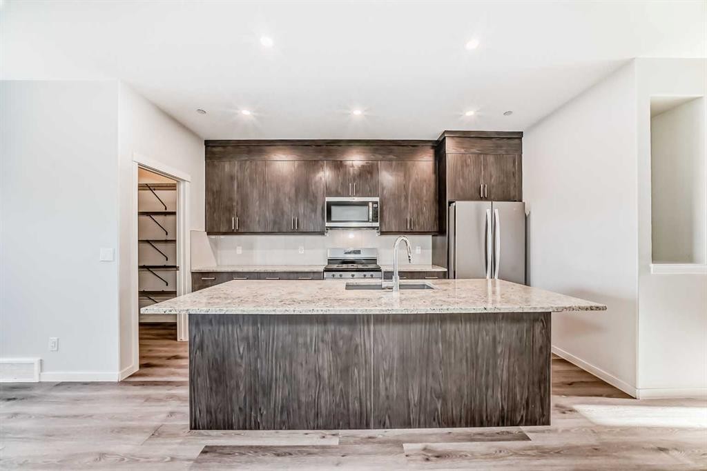 272 Livingston View Nw, Calgary, AB - Indoor Photo Showing Kitchen With Stainless Steel Kitchen With Upgraded Kitchen