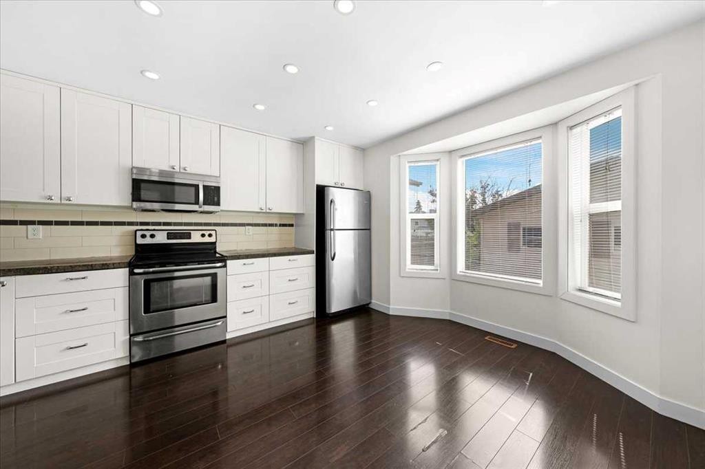 61 Falmere Way Ne, Calgary, AB - Indoor Photo Showing Kitchen With Upgraded Kitchen