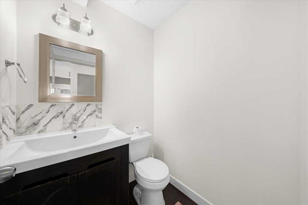61 Falmere Way Ne, Calgary, AB - Indoor Photo Showing Bathroom