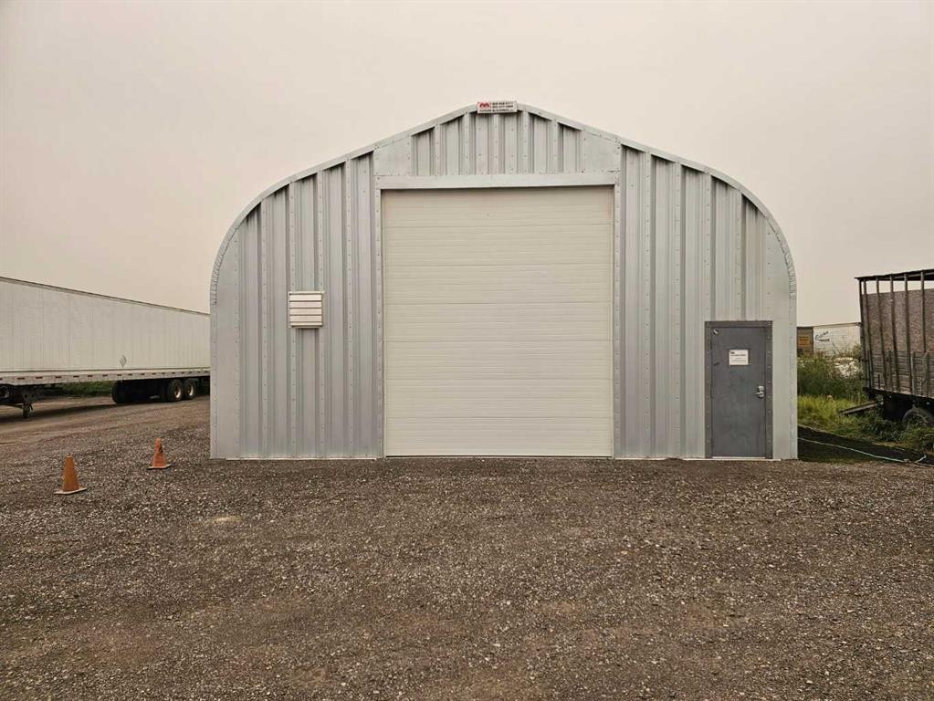 9415 44 Street Se, Calgary, AB