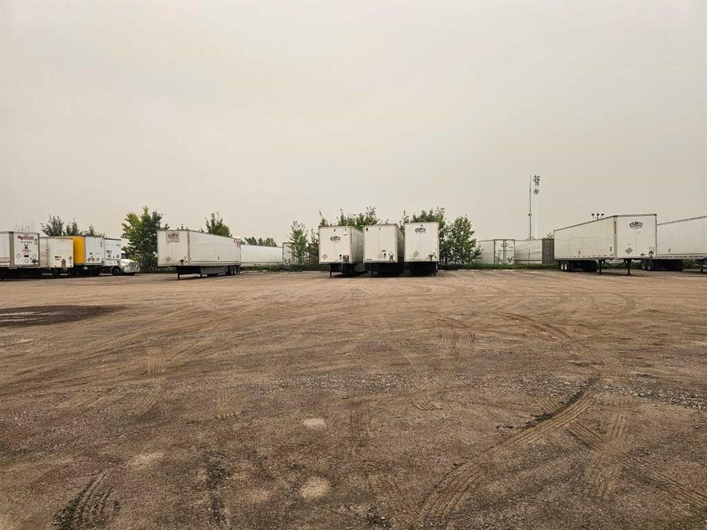 9415 44 Street Se, Calgary, AB