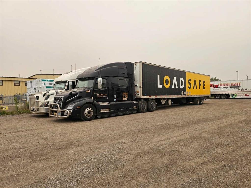 9415 44 Street Se, Calgary, AB