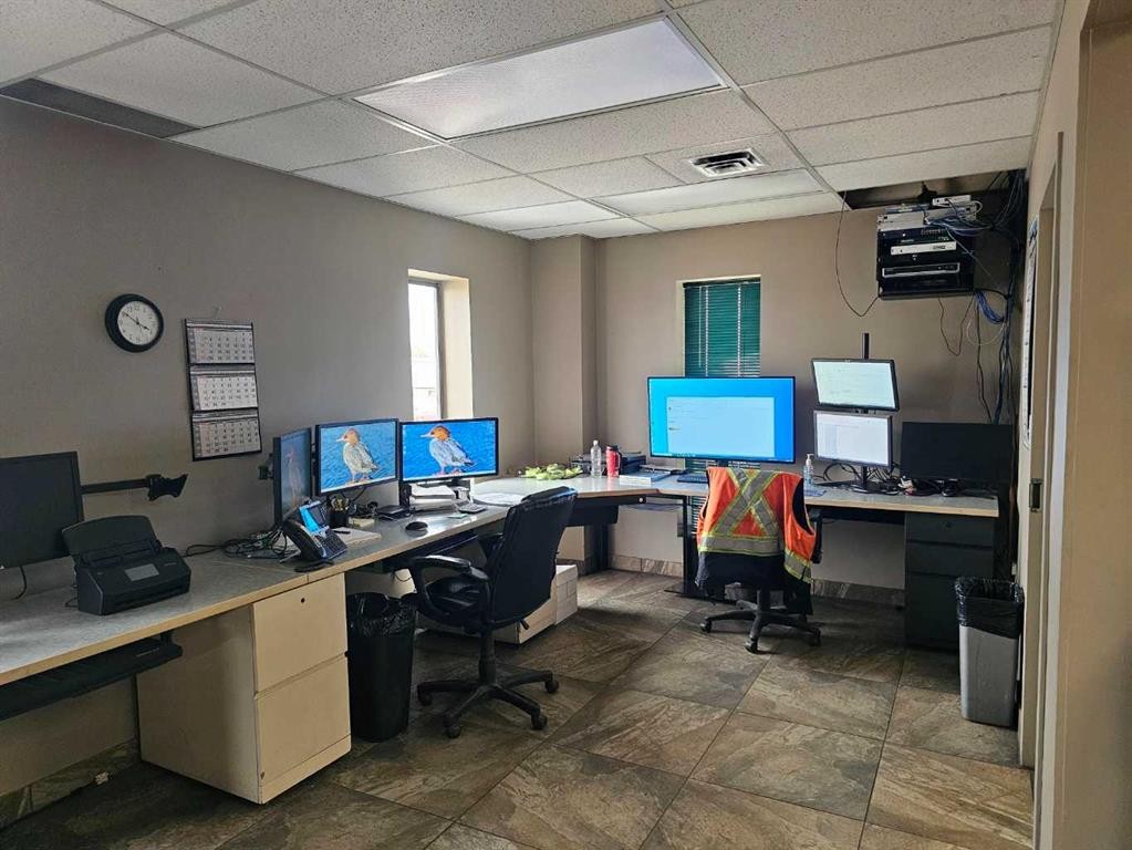 9415 44 Street Se, Calgary, AB