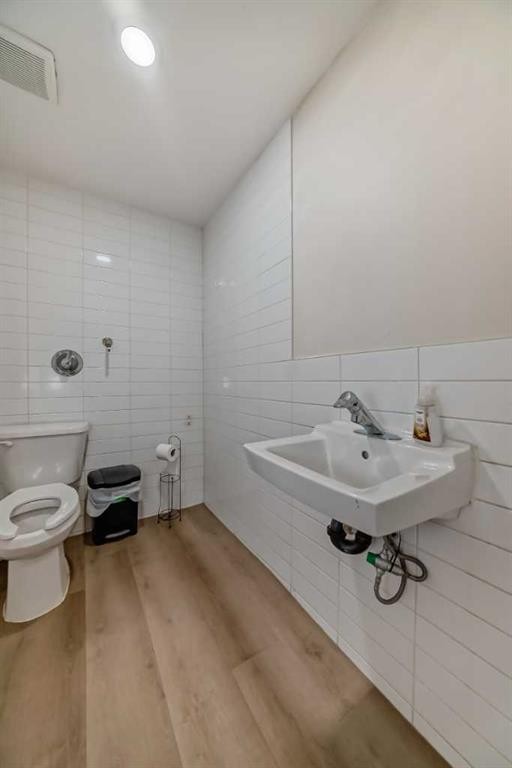 1829 54 Street Se, Calgary, AB