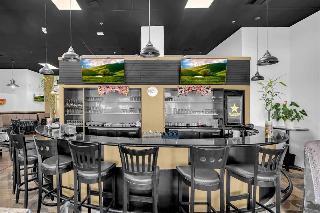 104-4909 49 Street, Red Deer, AB