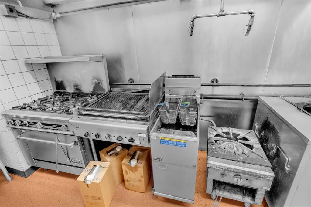 104-4909 49 Street, Red Deer, AB