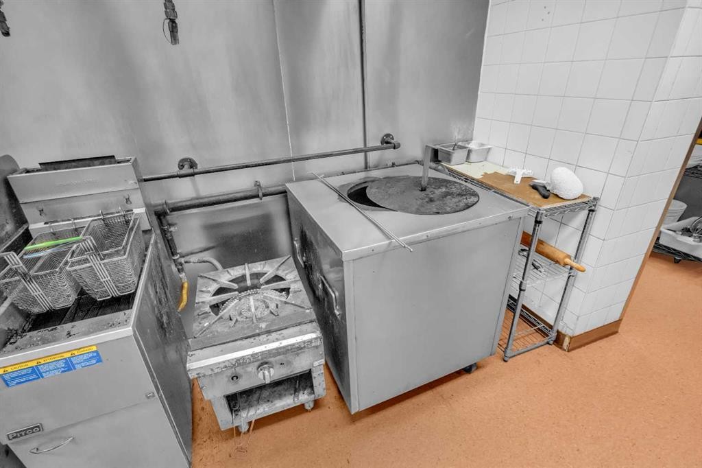 104-4909 49 Street, Red Deer, AB