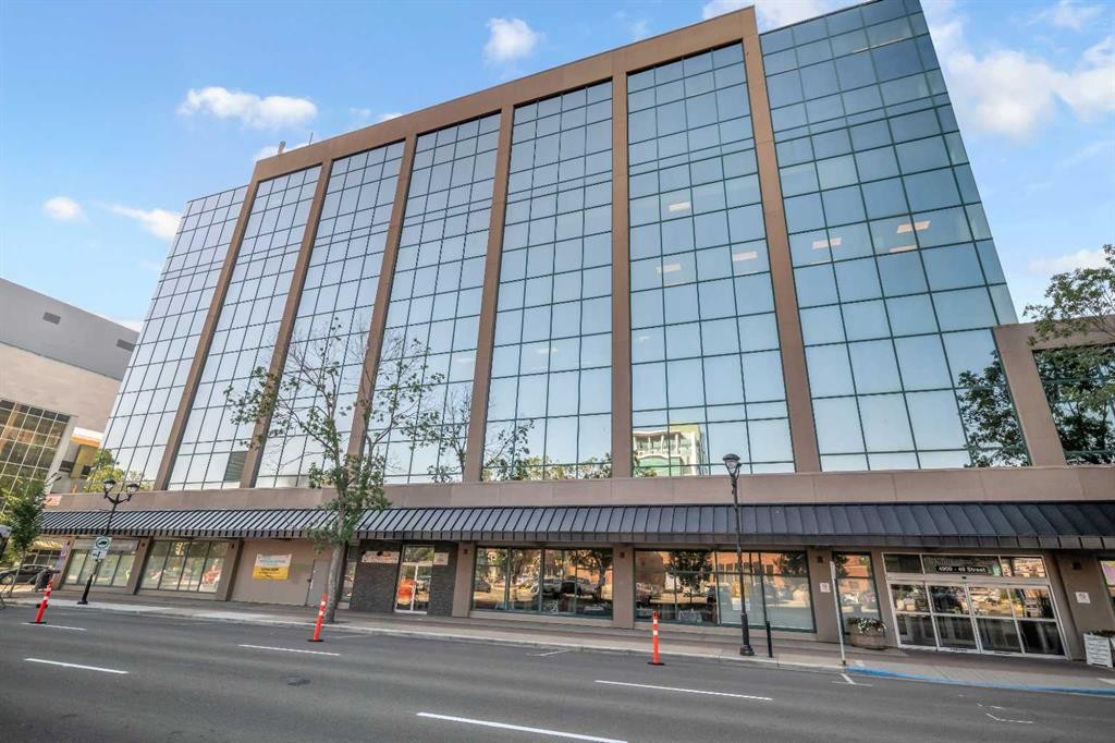 104-4909 49 Street, Red Deer, AB