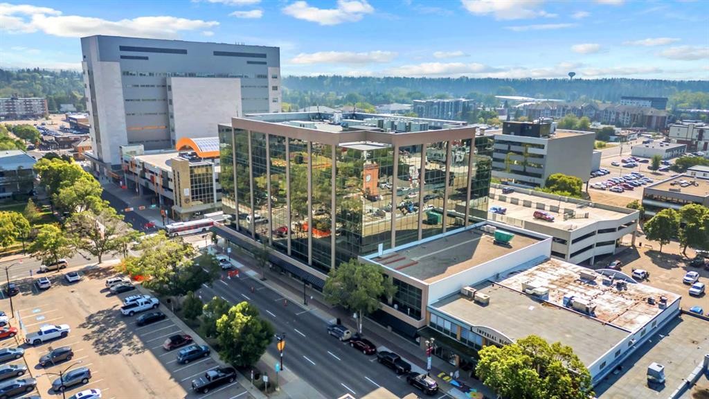 104-4909 49 Street, Red Deer, AB