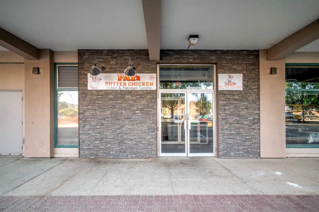 104-4909 49 Street, Red Deer, AB