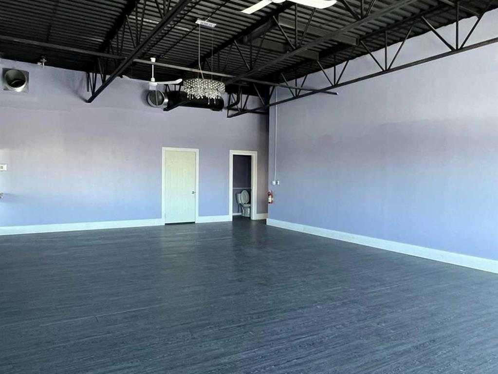 20-12221 44 Street Se, Calgary, AB