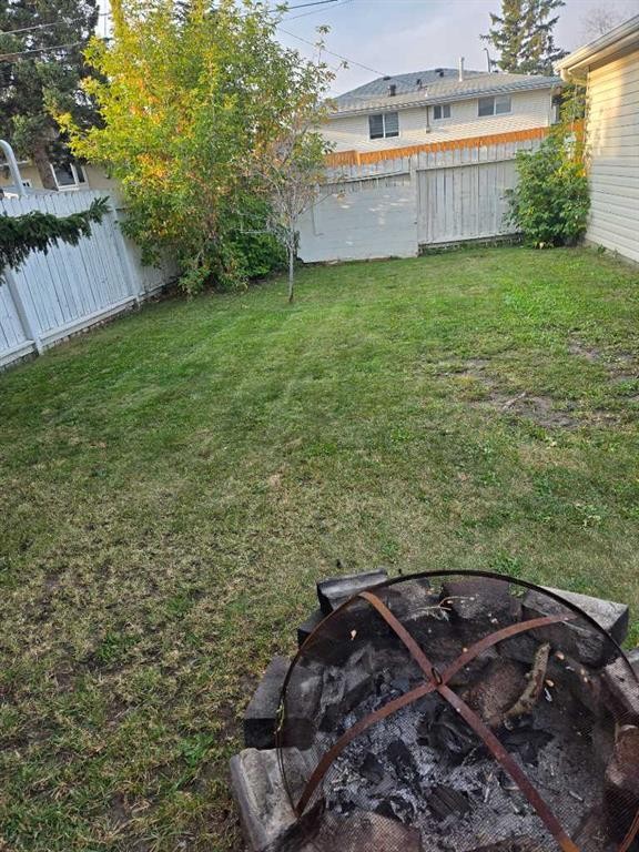 5112 Maryvale Drive Ne, Calgary, AB - Outdoor