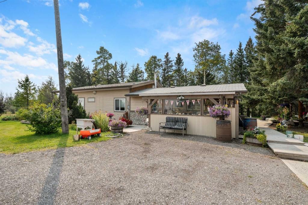 830230 Highway 1X, Rural Bighorn No. 8, M.D. Of, AB - Outdoor