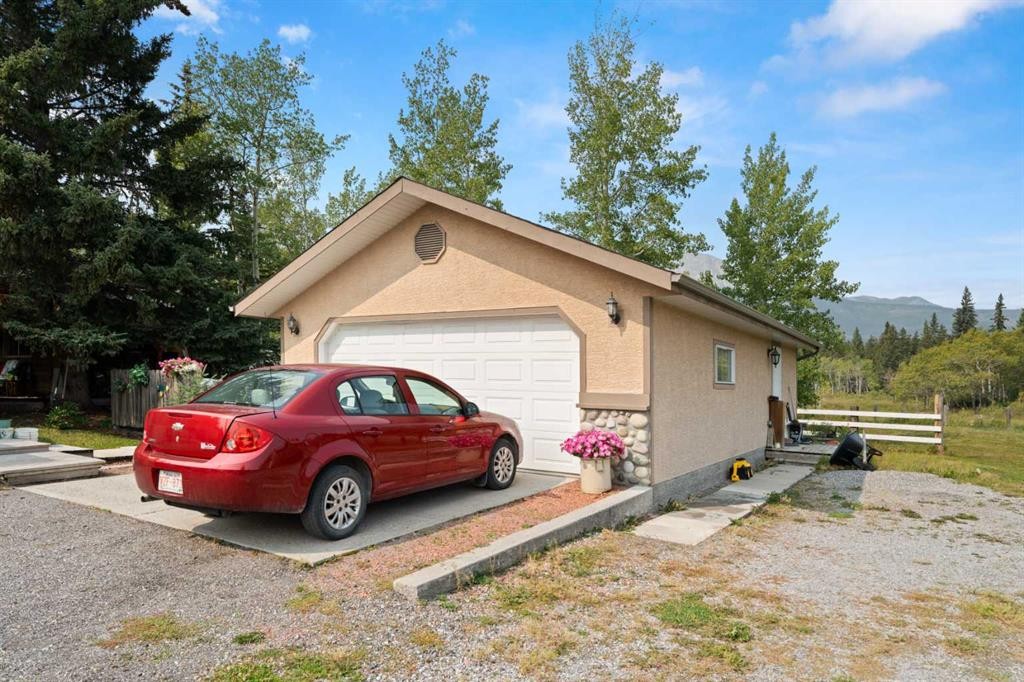 830230 Highway 1X, Rural Bighorn No. 8, M.D. Of, AB - Outdoor